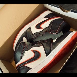 Jordan 1 bloodline uA size 6.5 women’s